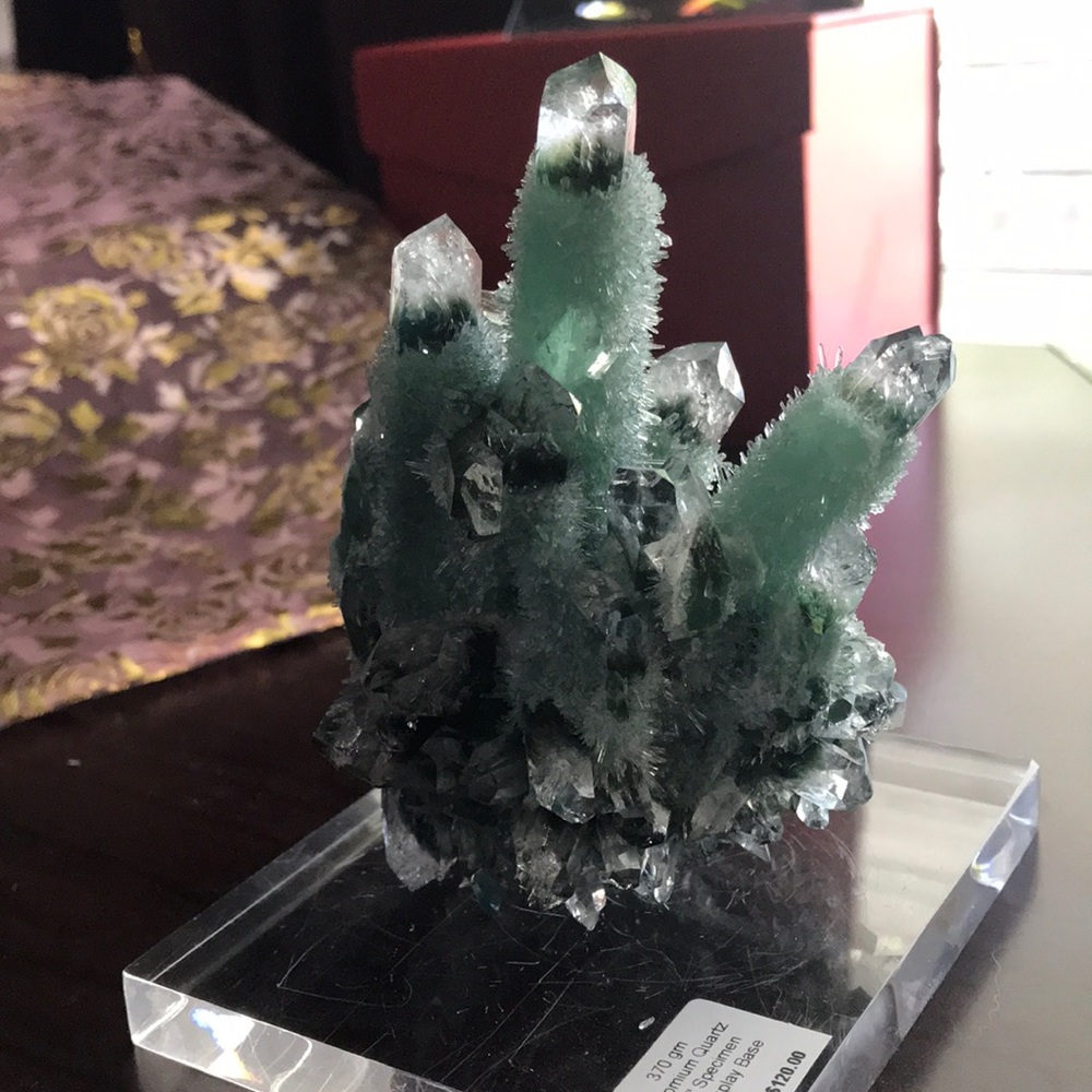 Chromium quartz 4.3” with stand - crystal